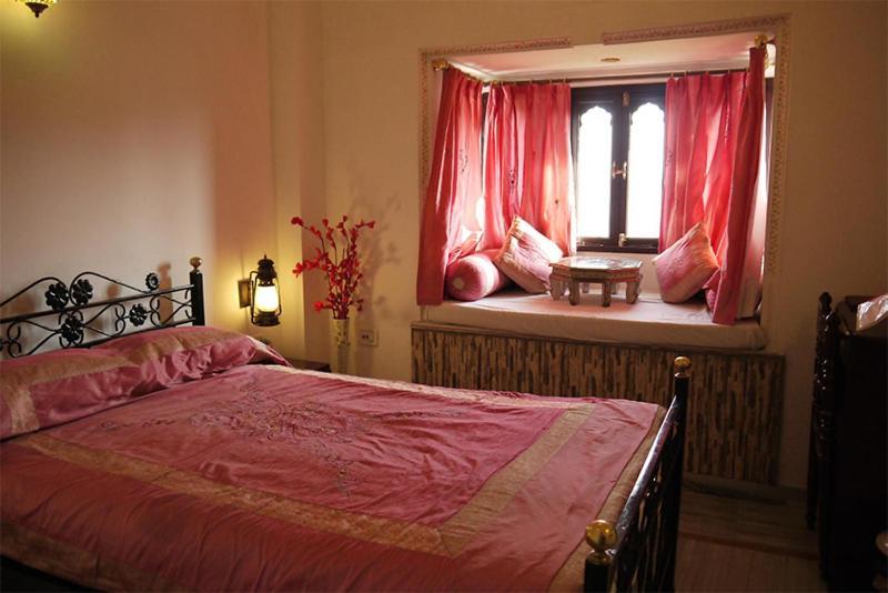 Hotel Sargam Sadan Udaipur Eksteriør billede